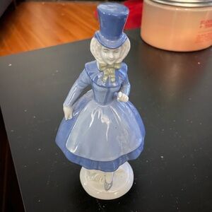 Vintage East German figurine